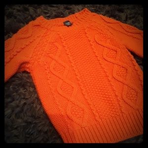 Little kid Gap sweater.